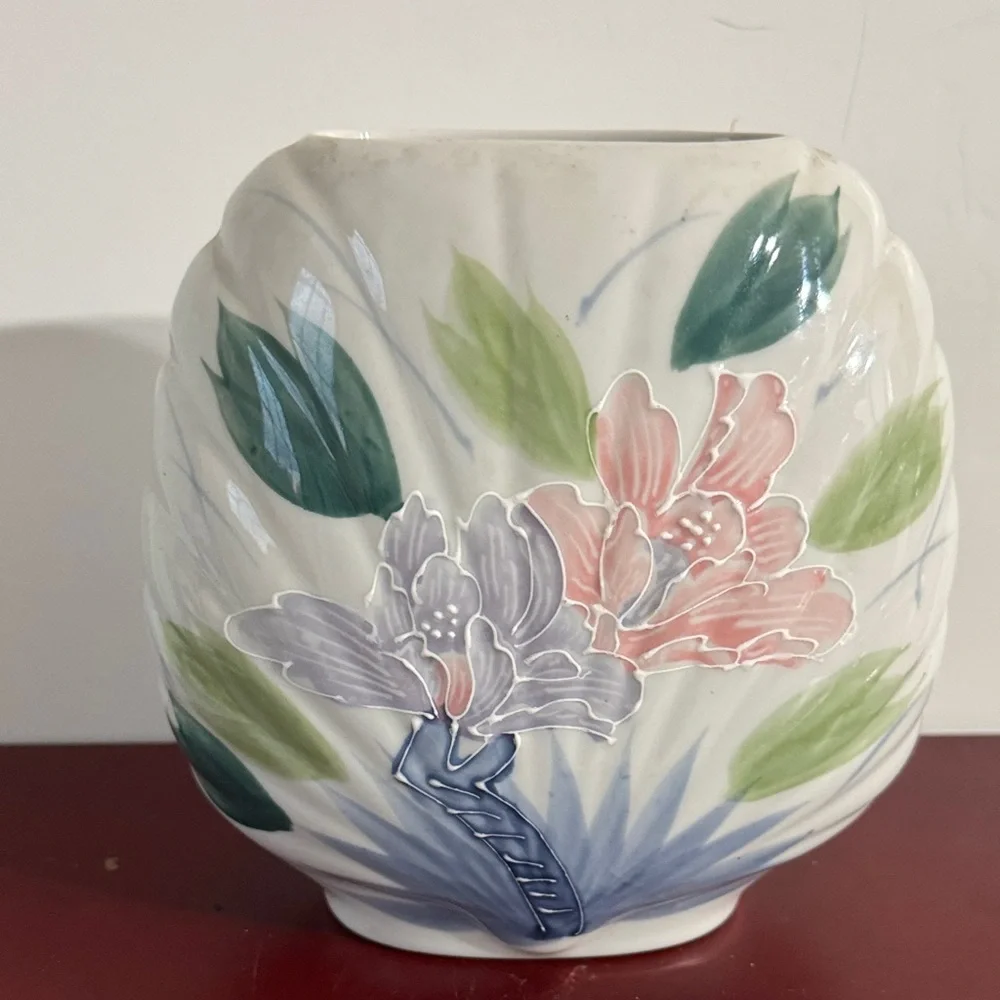 Handpainted Floral Porcelain Vase: Scalloped Edge, Made in Japan